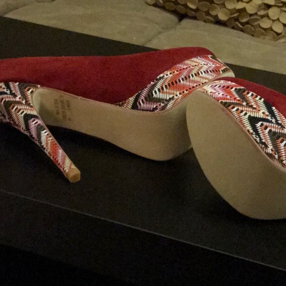 NWT RED PUMPS HEELS PLATFORMS 8.5 - Picture 5 of 5